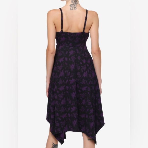 NWT Thorn & Fable Fairy Flower Hanky Hem Dress size medium Hot Topic 💜🧚🏻 - Picture 3 of 10